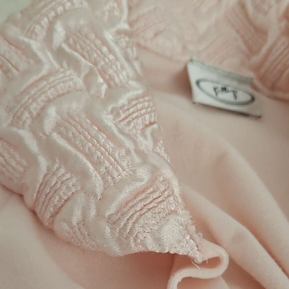 Elegant Pink Women's Robe - Picture 15 of 16